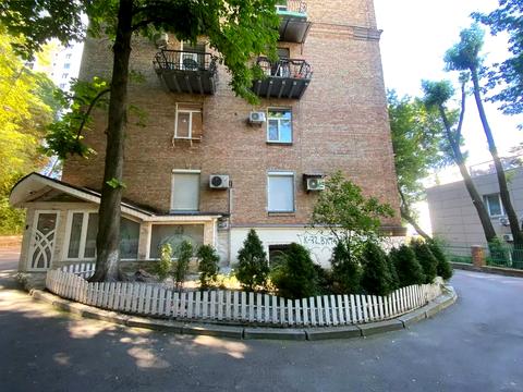 коммерческая по адресу Calle Dilova ул. (Димитрова), 6