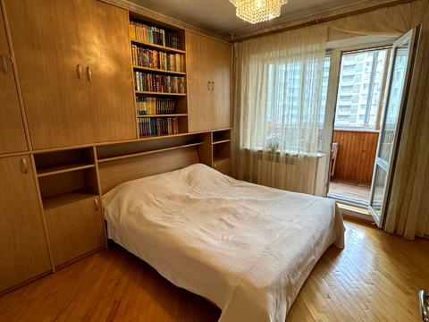 квартира за адресою Анни Ахматової вул., 6