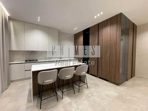 будинок за адресою Набережна вул.