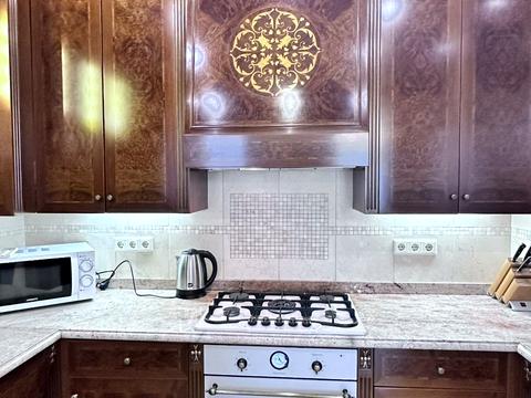квартира за адресою Пилипа Орлика вул., 6