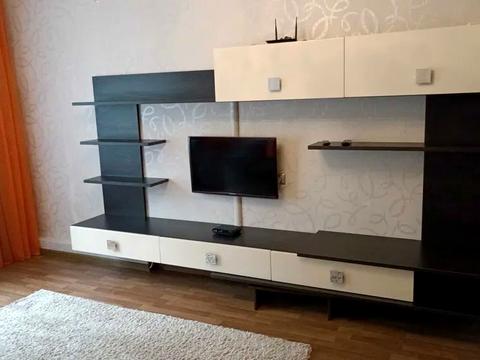 квартира за адресою Василя Симоненка вул., 1