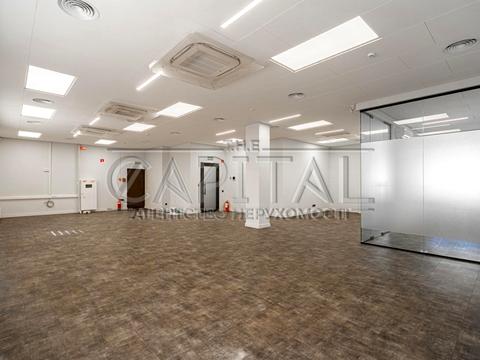 комерційна за адресою Михайла Максимовича вул. (Онуфрія Трутенка), 8