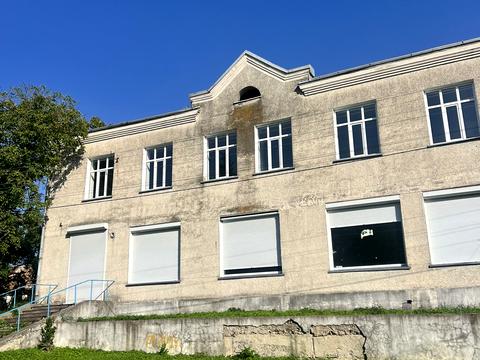 коммерческая по адресу Центральна ул., 8