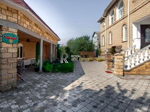 будинок за адресою Квітнева