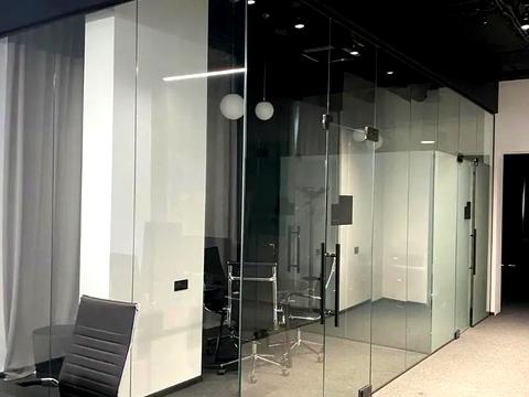 коммерческая по адресу Антоновича ул. (Горького), 74