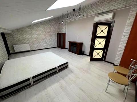 будинок за адресою Богатирська вул., 1
