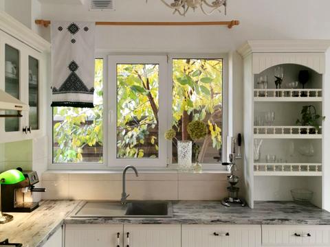 будинок за адресою Соборна вул. ()