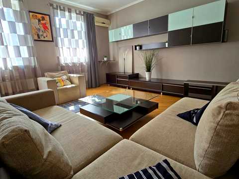 квартира за адресою Братська вул., 5