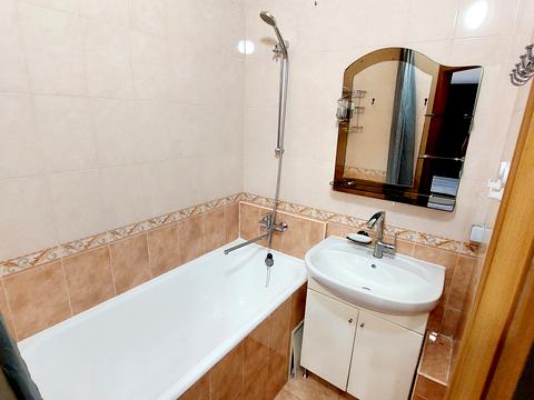 квартира за адресою Київ, Любомира Гузара просп. (Космонавта Комарова), 14-А