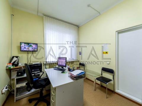 коммерческая по адресу Любомира Гузара просп. (Космонавта Комарова), 38-А