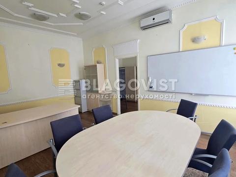комерційна за адресою Івана Мазепи вул. (Січневого Повстання), 10