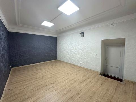 комерційна за адресою Соборна вул., 35