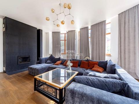 будинок за адресою Вишнева вул. (Леніна)