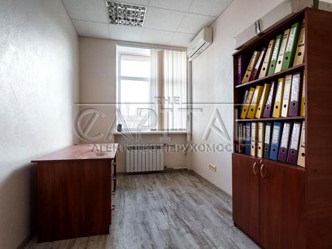 комерційна за адресою Дегтярівська вул., 45