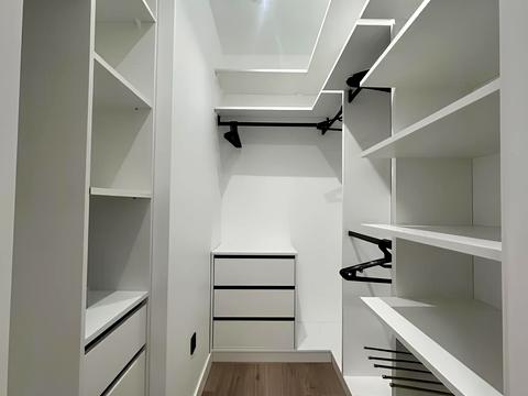 квартира за адресою Подільська вул., 10/5 к1