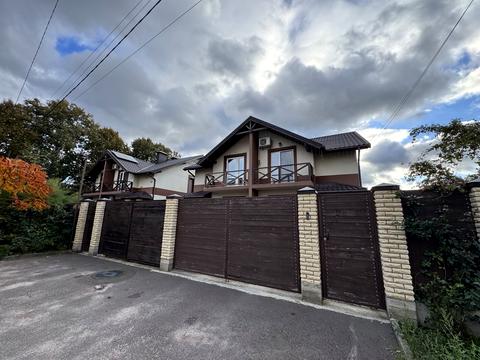 будинок за адресою Олекси Тихого пров.