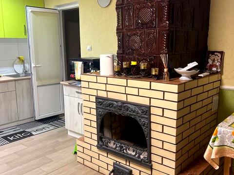 будинок за адресою с. Бахматівці, Набережна, 9