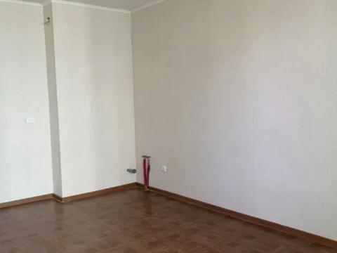 комерційна за адресою Ревуцького вул., 54-А
