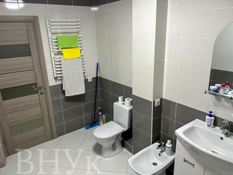 квартира за адресою Андрія Сахарова вул., 10