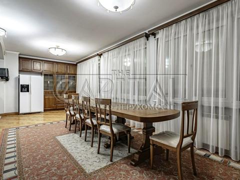 комерційна за адресою Саксаганського вул., 29