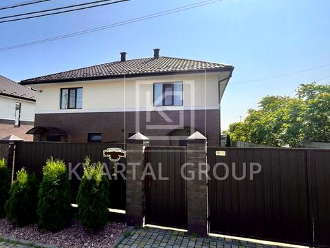 будинок за адресою Вишнева, 123В