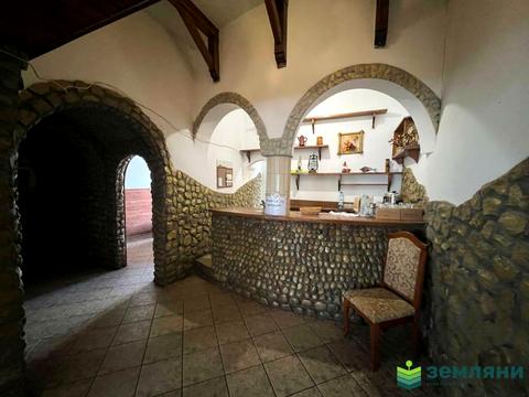 комерційна за адресою Івана Франка вул., 56