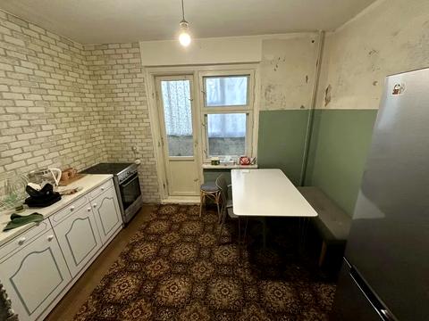 квартира за адресою Академіка Єфремова вул. (Командарма Уборевича), 21