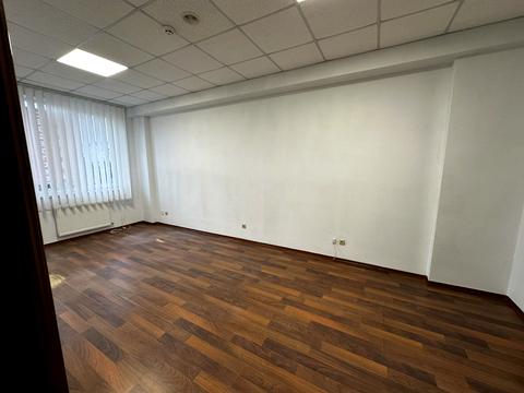 комерційна за адресою Богдана Хмельницького вул., 200