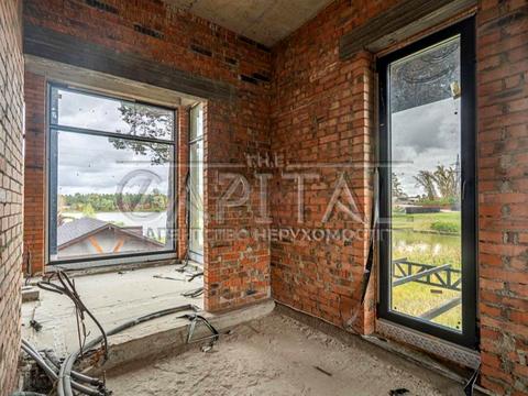 будинок за адресою Набережна вул., 19