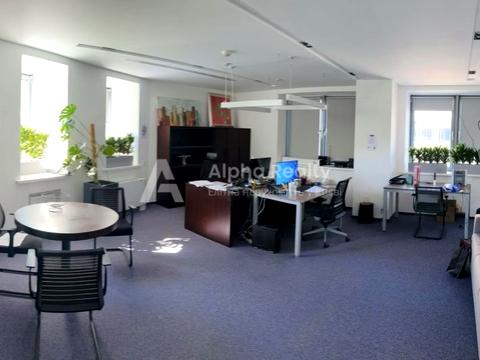 комерційна за адресою Спортивна пл., 3в
