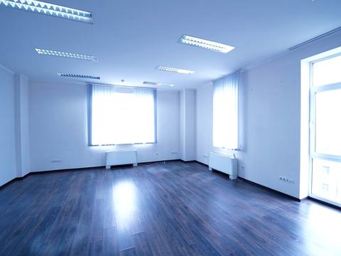 комерційна за адресою Антоновича вул. (Горького), 33в