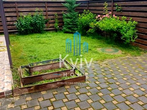 будинок за адресою Соборна вул. ()