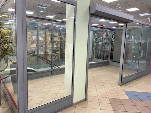 комерційна за адресою Королеви Єлизавети ІІ вул. (Глинки), 1