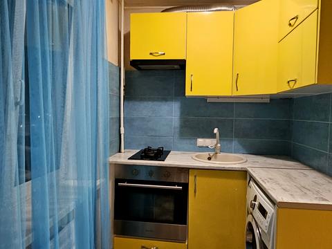 квартира за адресою Богатирська вул., 8