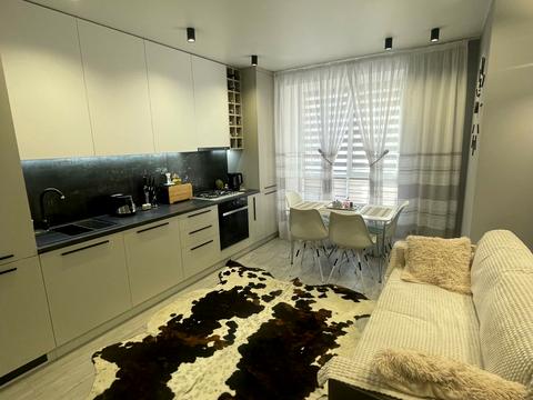 квартира за адресою Набережна Перемоги вул., 44