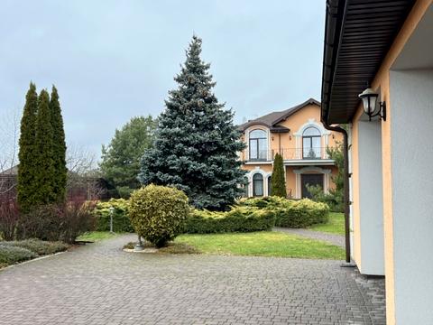 будинок за адресою Валова вул.