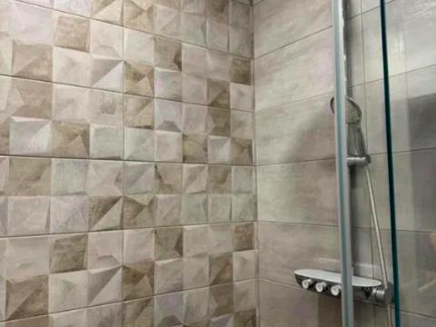 квартира за адресою Літературна вул., 8