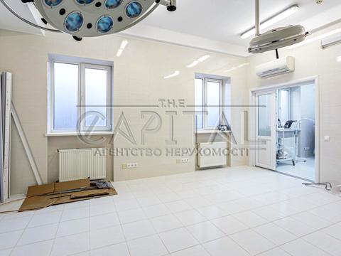 комерційна за адресою Берестейське шосе (Брест-Литовське), 1