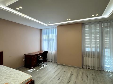 квартира за адресою Анни Ахматової вул., 22