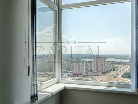 комерційна за адресою Київ, Срібнокільська вул., 1