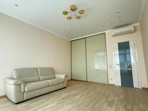 комерційна за адресою Кловський узвіз (Кловський), 7а