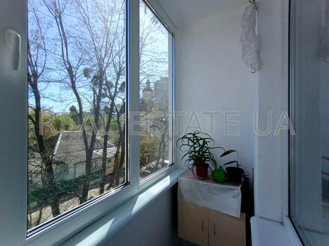 квартира за адресою Лобачевського пров., 7-А