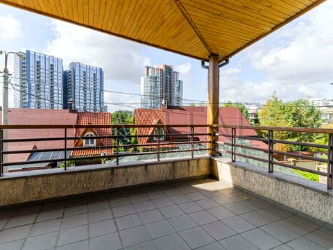 будинок за адресою Павла Загребельного вул. (Миколи Раєвського), 5