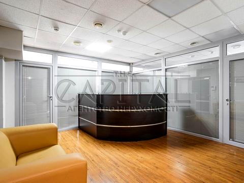 комерційна за адресою Тараса Шевченка бульв., 33