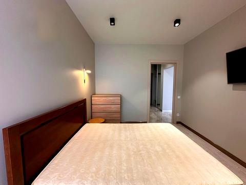 квартира за адресою Салютна вул., 2к8