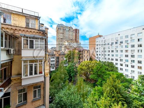 квартира за адресою Назарівська вул. (Вєтрова), 7