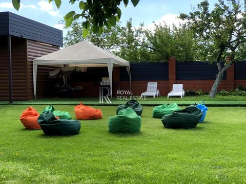 будинок за адресою Орхідейна