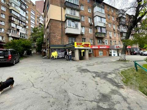 комерційна за адресою Голосіївський просп. (40-річчя Жовтня), 7