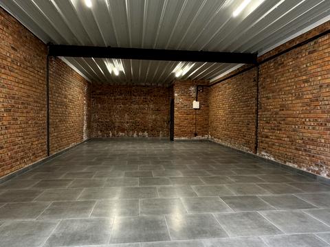 комерційна за адресою Рівненська вул., 25