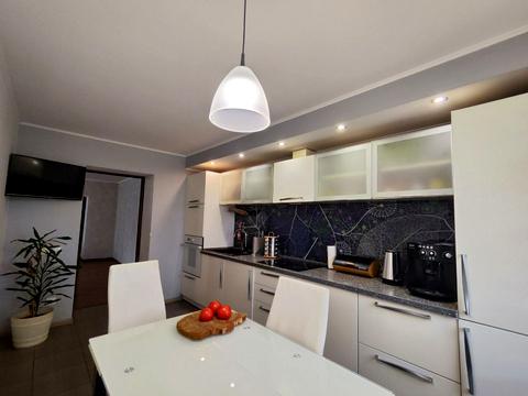 квартира за адресою Новоставкова вул., 27